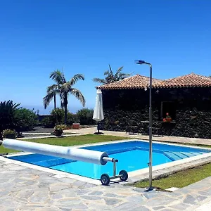 Climatized Pool Free Wifi Pareditas Ferienhaus